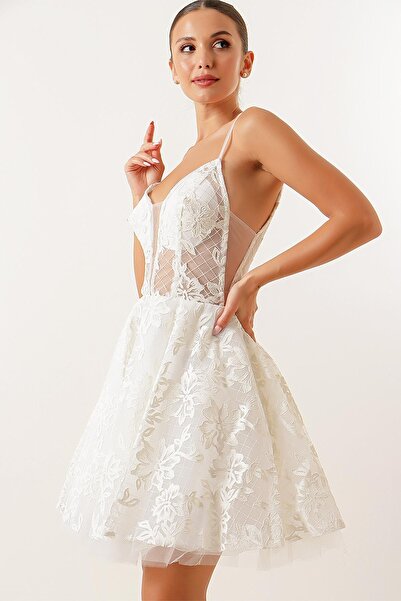 By Saygı Průsvitné krátké tylové šaty s provazovou podšívkou