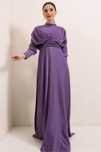 By Saygı Dlouhé saténové šaty s podšívkou vpředu a vzadu na knoflíku