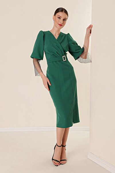 By Saygı Velké dvouřadé šaty s límečkem s balonovým rukávem a korálkovým detailem