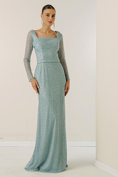 By Saygı Langes, gefüttertes Kleid mit quadratischem Ausschnitt, geschliffenen Steinen und großer Größenauswahl