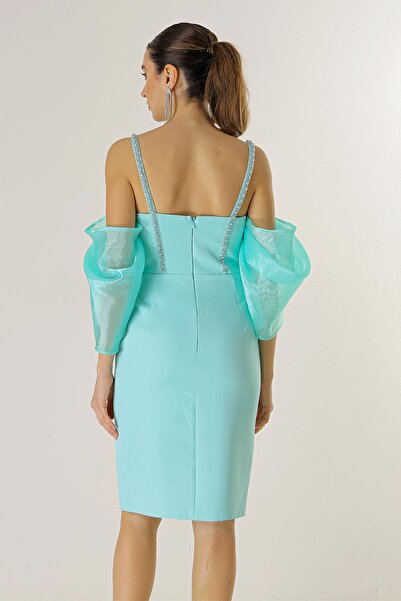 By Saygı Krepové šaty s podšívkou z korálků z organzy s nízkým rukávem