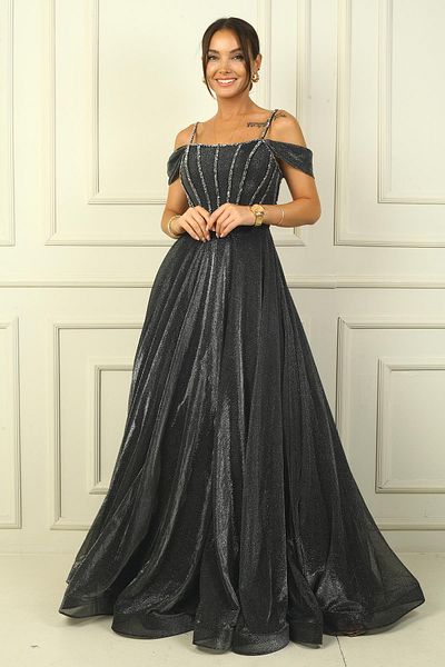 By Saygı Rochie lungă cu mânecă joasă căptușită cu mărgele cu sclipici