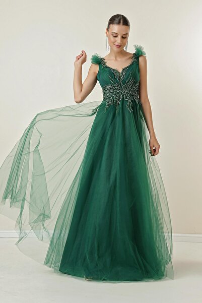 By Saygı Dlouhé tylové vyšívané korálkové šaty s podšívkou