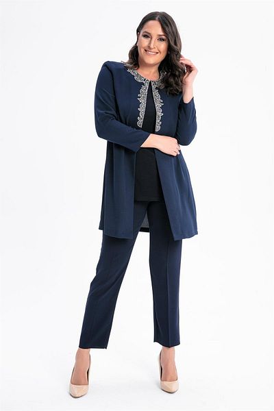 By Saygı Σετ μπουφάν Plus Size με πέτρινο γιακά και εσώρουχο εσωτερικά