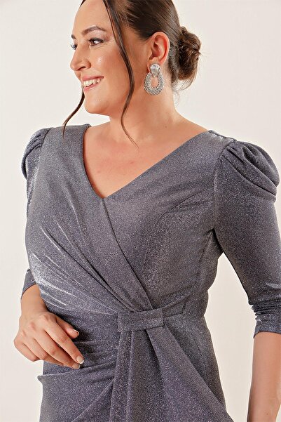 By Saygı Μακρύ φόρεμα τριών τετάρτων μανίκι, με φόδρα μπροστά, γκλίτερ σε συν μέγεθος