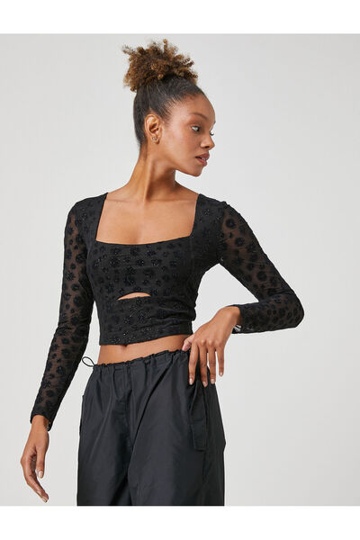 Koton Uzun Kollu Tişört Crop Tül Kare Yaka Simli Pencere Detaylı