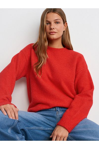 Dilvin 10640 Pulover de tricotaj cu textura moale cu gât roșu