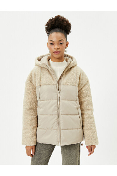 Koton Puffer Jacket s plyšovými detaily, s kapucí a kapsami