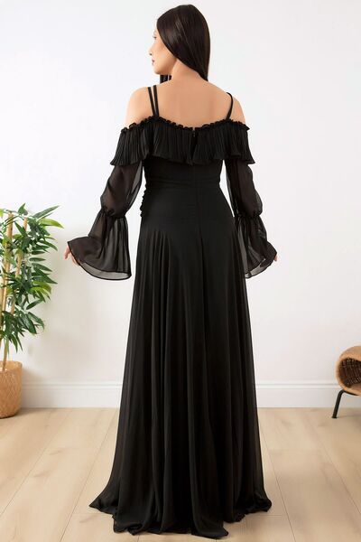 Vivika Uzun Dökümlü İspanyol Kollu Fırfırlı Madonna Yaka Halka Tokalı Maxi Şık ve Cool Romantik Şifon Abiye