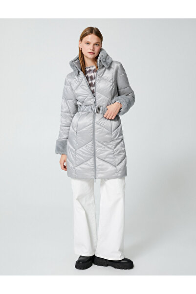 Koton Jachetă pufă lungă cu centură, detaliu din blană artificială și buzunare