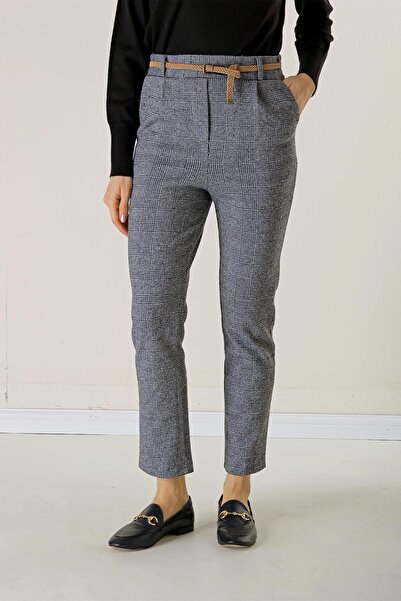 By Saygı Kockás vékony lábú nadrág elasztikus derékövvel és oldalzsebekkel