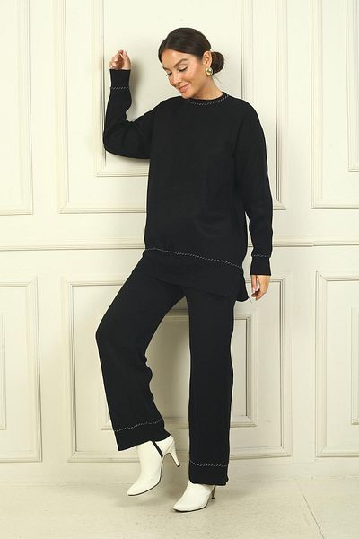 By Saygı Women's Acrylic 2-Piece Set - Striped Elastic Waist Pants and Sweater