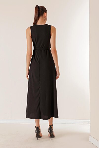 By Saygı Двуредна рокля с колан и деколте