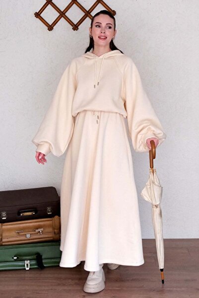 Ceylan Otantik Cream 3 Yarn Sweat & Skirt Set