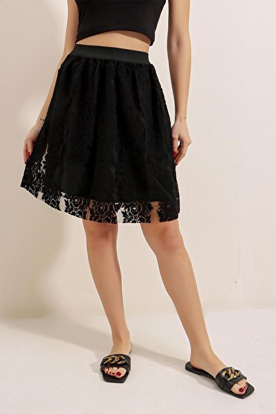 By Saygı Elastic Waist Elastic Lined Lace Skirt