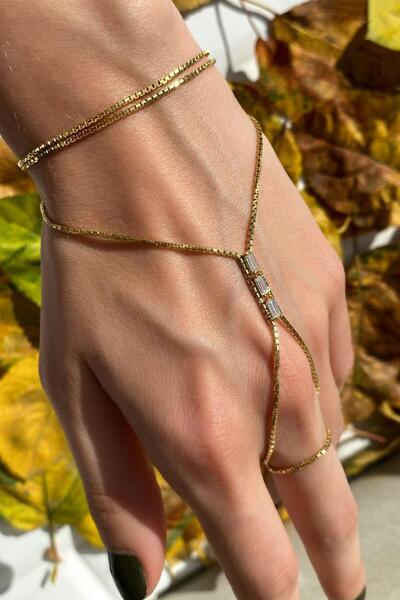 Spossy Silver Jewelry 925 Ayar Gümüş, Gold, 3 Baget Taşlı, Çift Dolamalı Şahm...