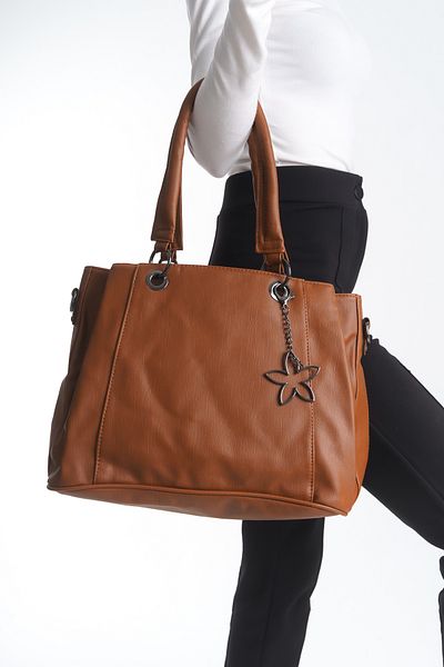Solo Bag Geantă de umăr și de umăr pentru femei cu accesorii din piele moale
