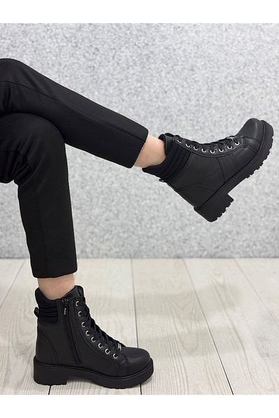 Wickers 2157 Cizme cu toc scurt din piele neagră Wickers