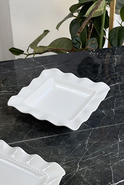 MAY HOME 1 Piece Porcelain Square Presentation Plate
