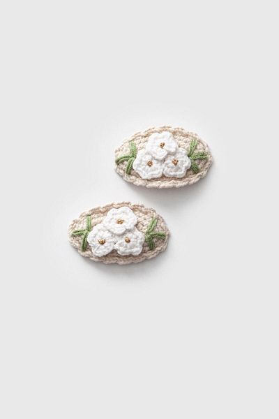 Magu Knitted Daisy Buckle Set of 2