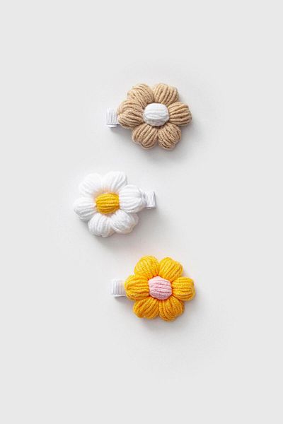 Magu Knitted Flower 3-Piece Buckle Set
