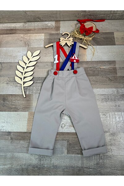 Feriatolye El yapımı Sirk konsepti duman rengi pantolon salopet papyon takımı