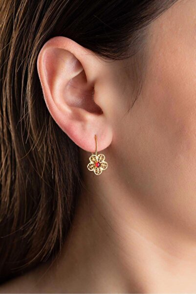 Bayar Gold 14 Ayar Altın Kırmızı Taşlı Papatya Küpe