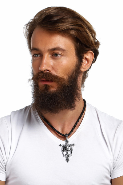 Dejavu Medieval War Filament Design Silver Color Steel Necklace