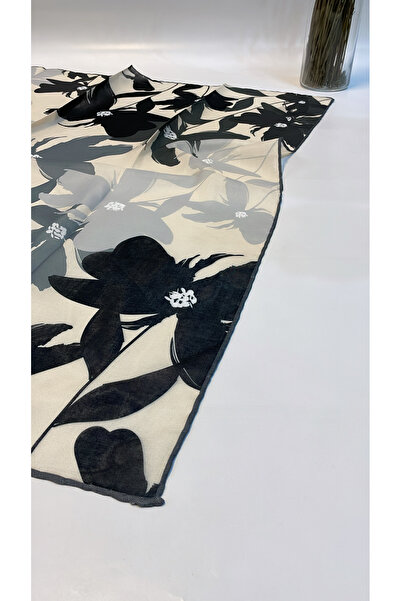 Onur وشاح شتوي ناعم مزين بالزهور المتدرجة - اتجاه المتجر