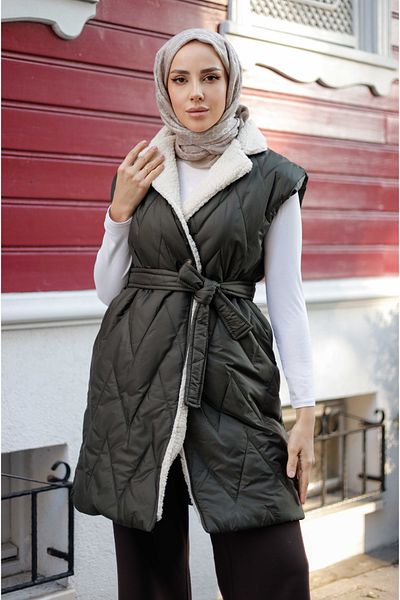 Pamuk Butik Women's Fur Detailed Quilted Vest