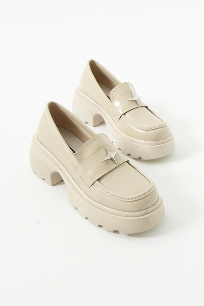 Gökçe Shoes Olga Krem Rugan Yıldız Detay Kadın Loafer Ayakkabı