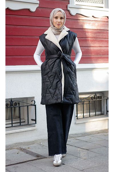 Pamuk Butik Women's Fur Detailed Quilted Vest