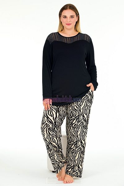 quilling Lady 11388 Women's Long Sleeve Plus Size Mother Pajamas Set in Black with Zebra Print