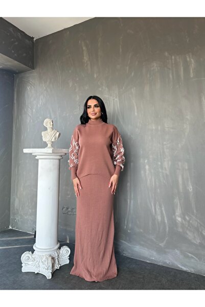 LİLA İSTANBUL Dvostruki set pletenih odela sa rolkolicima Sa detaljem rukava