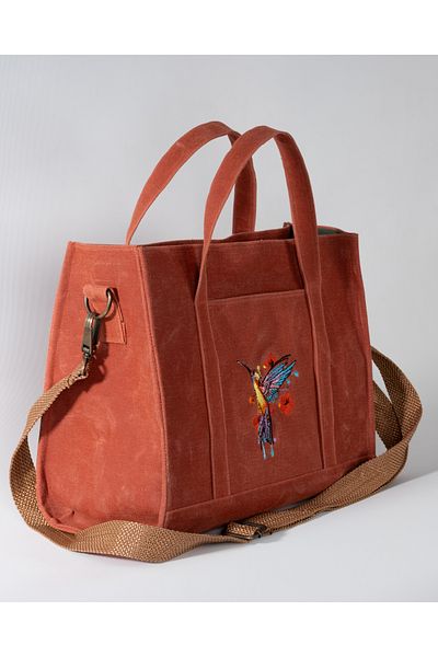 Wings Of Simurg Butikmutik- Set de pânză ceară brodată cu albină de păsări de dimensiuni mari (geantă și portofel)