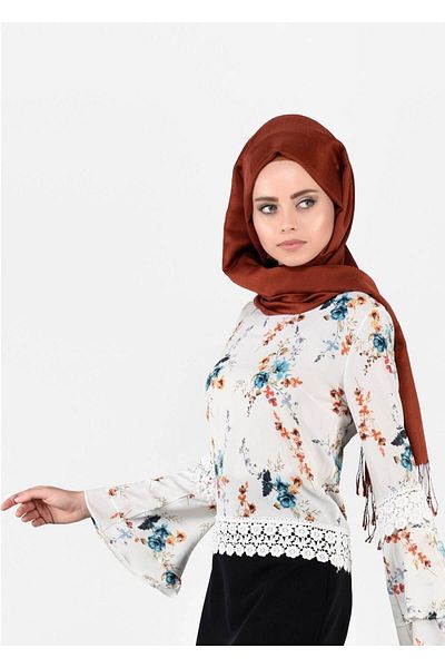 TRENDTESETTÜR Women's Ecru (EKRU-BLUE) Floral Patterned Blouse 3011