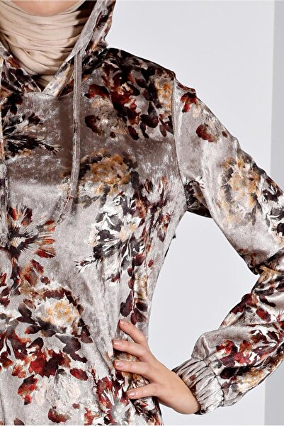 Alvina ТУНИКА С КАПЮШОН И ЦВЕТЕН ВЕЛЮР 43392-1