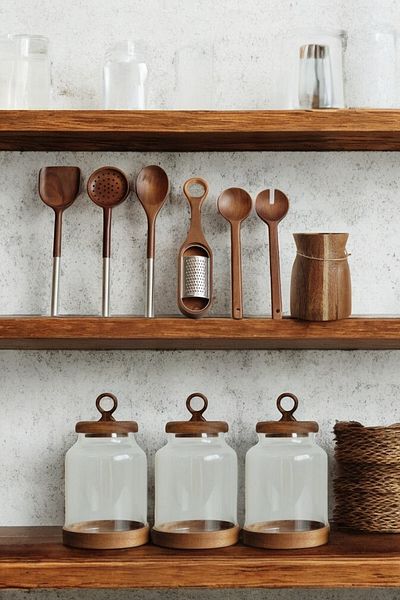 Mirilliahome Acacia Spice Rack with Lid - 10 Piece Kitchen Utensils Set with Acacia and Steel Detail