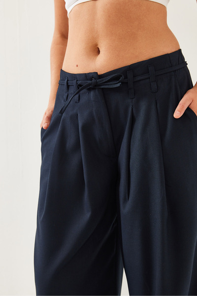 Bianco Lucci Жіночі плісировані брюки палаццо 60351229