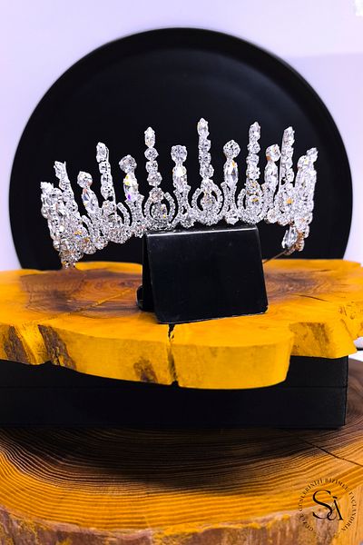 SimgeAksesuar Crystal Stone Fashionable and Elegant Bridal Tiara