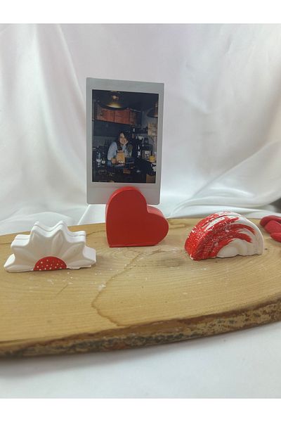 Melouro Red Design Heart, Rainbow and Daisy 3-Piece Photo and Card Holder Set, Note Holder Name Holder Set