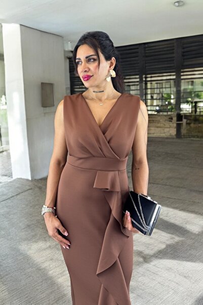 ALFUDO Moda Collection Kadın Scuba Dalgıç Kumaş Kruvaze Yaka Eteği Volanlı Kahve Elbise