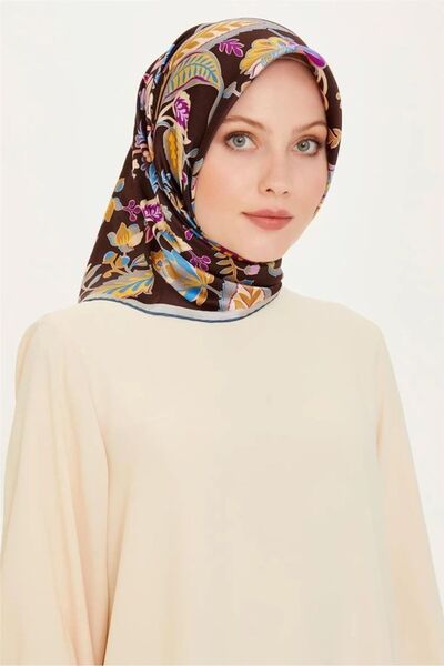 Armine وشاح حريري بطبعة زهور باللون البني المر - Tivil E24KA9227D02-35-KVS0357