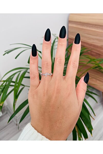 RM Bijuteri حجر الزركون العلامة التجارية نموذج حرف P حلقة حرف فولاذية قابلة للتعديل