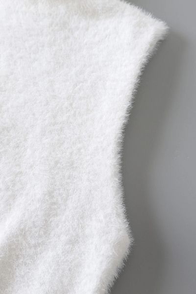 Moibody 4-Season Knitwear Knitted Half Turtleneck Vest - Beard Yarn