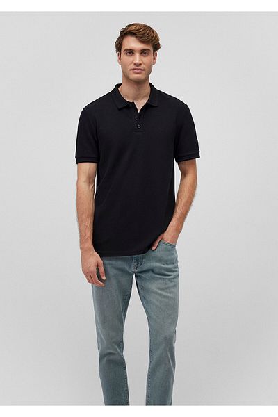 Mavi Schwarzes Polo-T-Shirt Slim Fit / Schmaler Schnitt 064946-21842