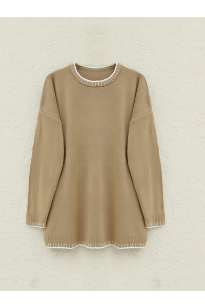 Modamorfo Sada úpletu s kulatým výstřihem a detailem výšivky - norkový