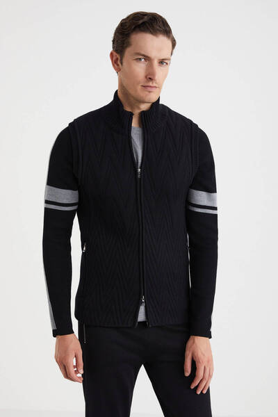 Hemington Çizgi Desenli Merino Yün Siyah Yelek