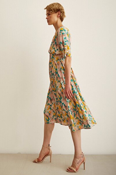 TRENDQUEL Çiçek Desen V Yaka Elbise Sarı