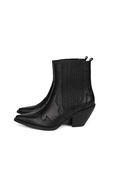 LA PASSION Rubber Detailed Boots, Pointed Mold Blunt Toe Boots